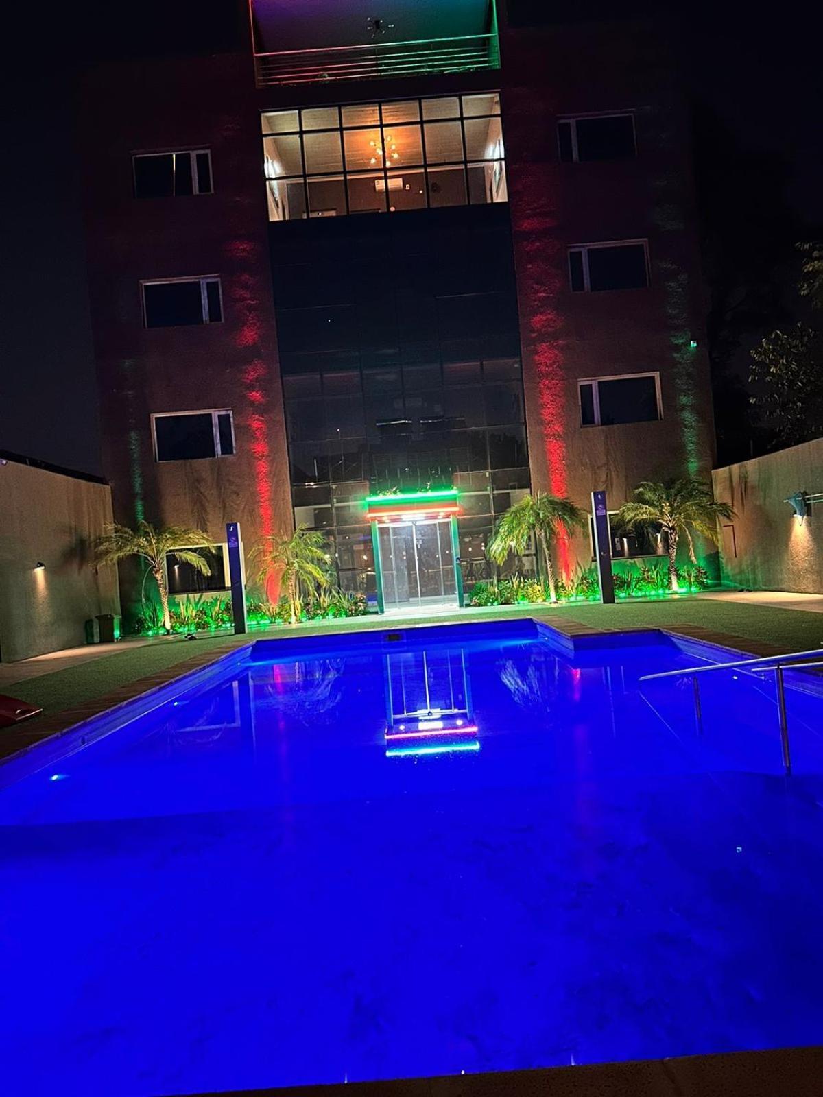 Hotel Boutique Genova Пуерто-Іґуасу Екстер'єр фото